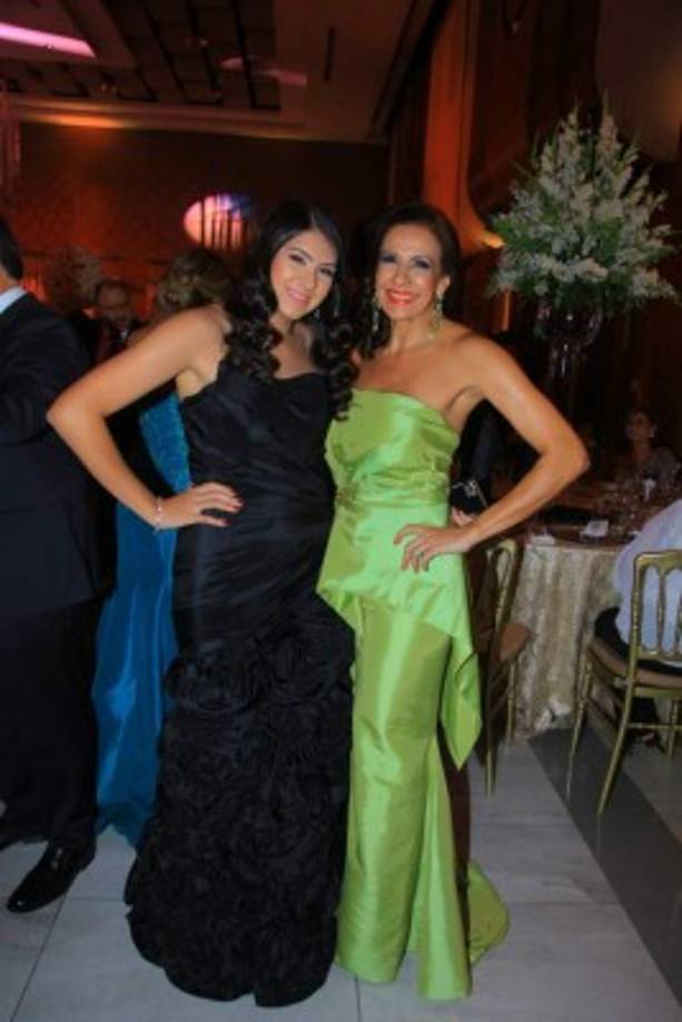 Anabella y Anabell Larach.