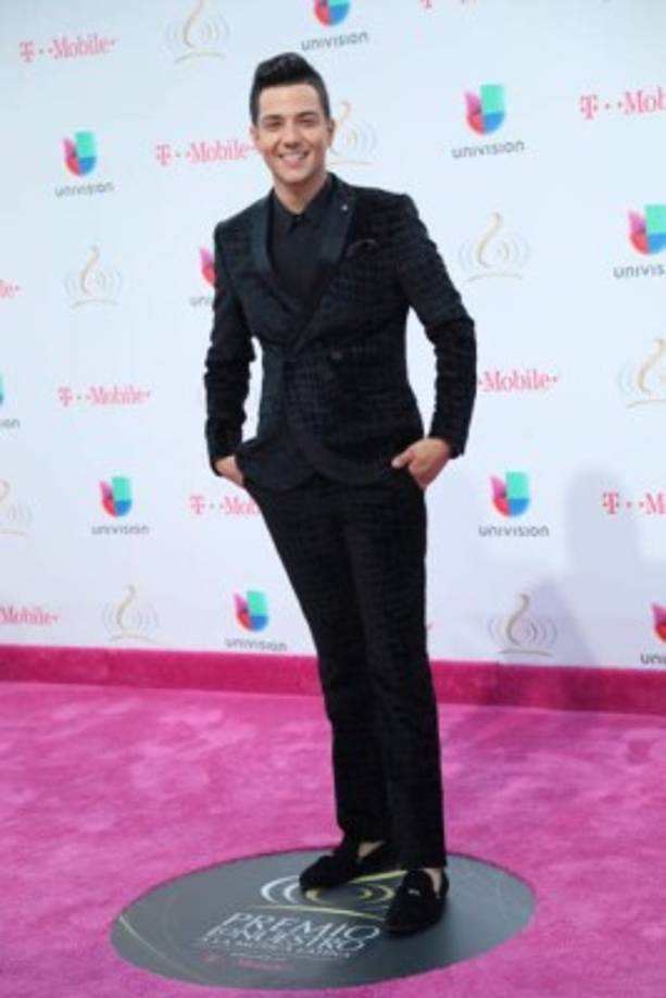 Luis Coronel.