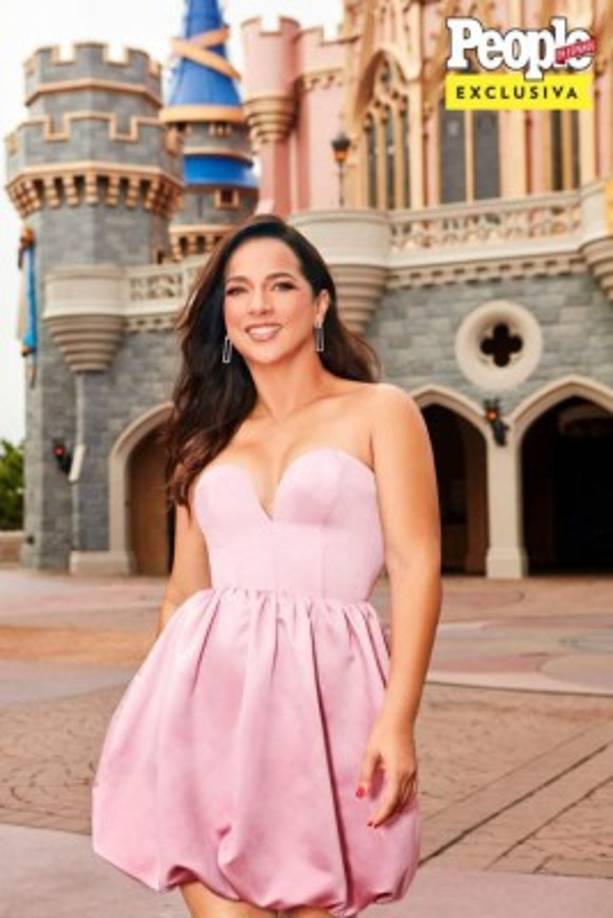 La protagonista de telenovelas como “Bajo las riendas del amor”, “Mujer de madera” y “Alma de hierro” confía en que pronto pueda superar este trago amargo en su vida personal.