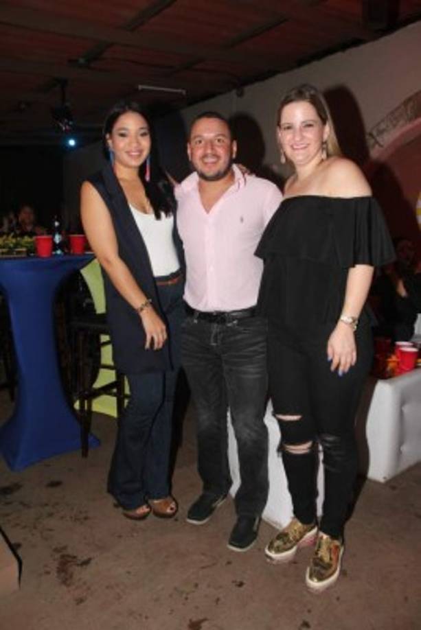 Nella Cardoza, Abner Padilla y Melissa Wolozny.