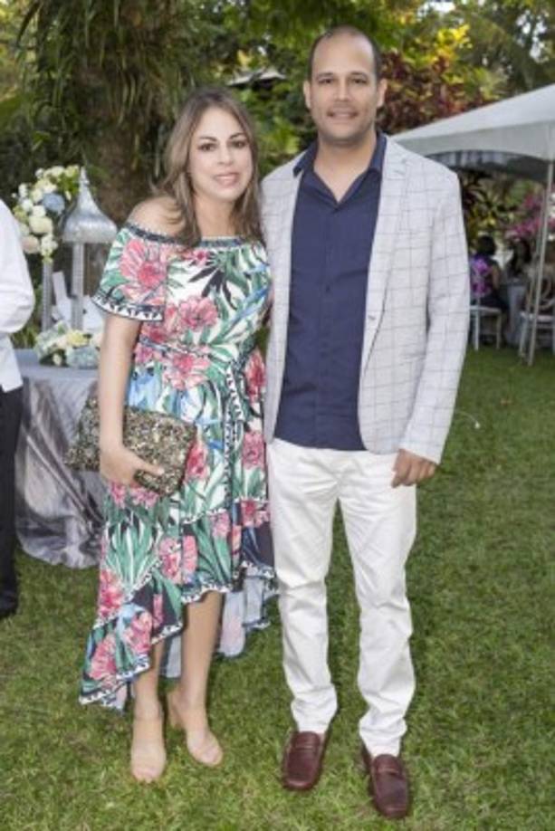 Yadira y Mario Rivera.