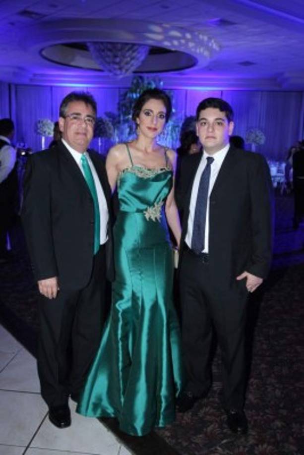 Jimmy, Giselle y Steven Frech.