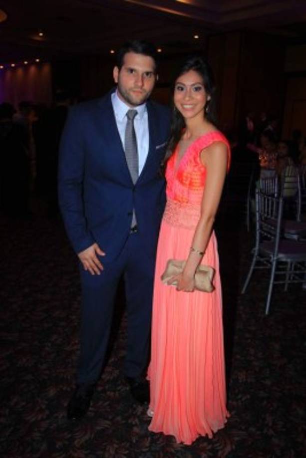 Jesús Urmeneta y Sofía Bustamante.