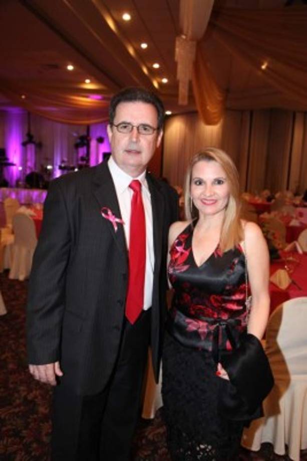 Dulce Juárez y Roberto Faasch.