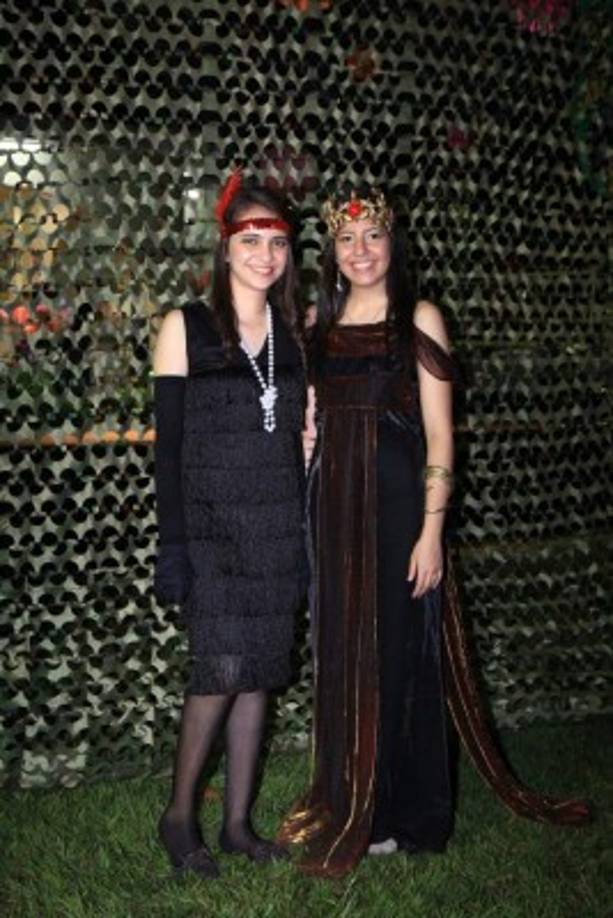 Jennifer Velásquez e Isabella Segebre.