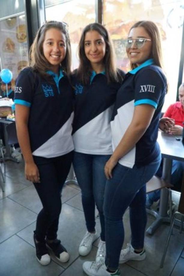 Alyssa Tinoco, Catherine Zummar y Sarah Downing.