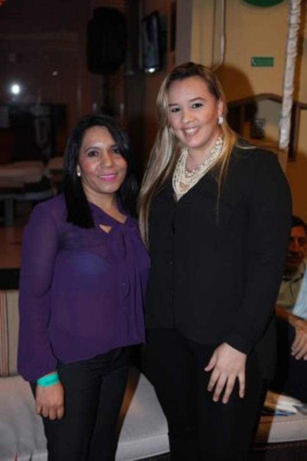 Marisol Escobar y Veralí Erazo.