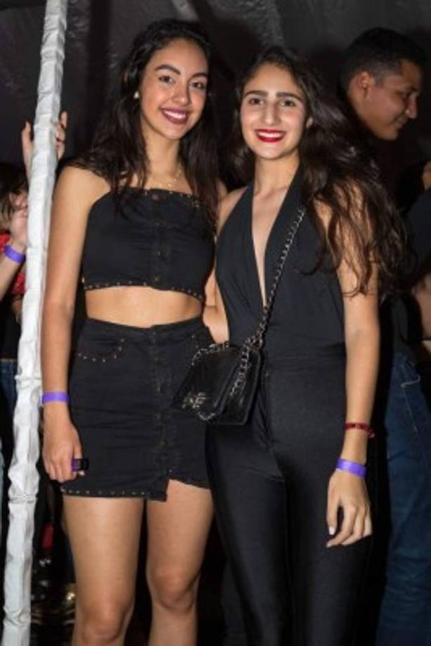 Valeria Canales y Jessica Fuschich.