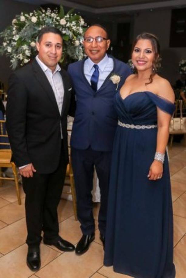 Alex Montes, Alfredo Montes y Emilia Frech.