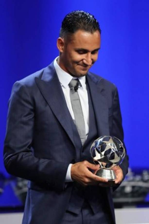 El costarricense Keylor Navas ganó el premio al Mejor Portero del Año de la UEFA. Foto AFP