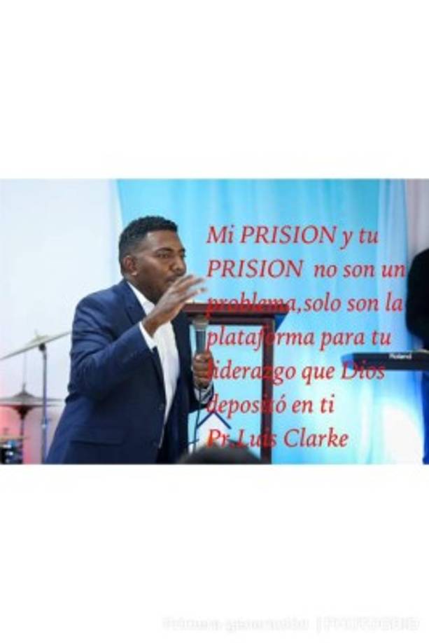 La nota periodística señala que tras leérsele sus derechos, Clarke admitió tener dos encuentros sexuales con la adolescente en su casa, pero negó haber obligado a un testigo a que mirara. <br/>