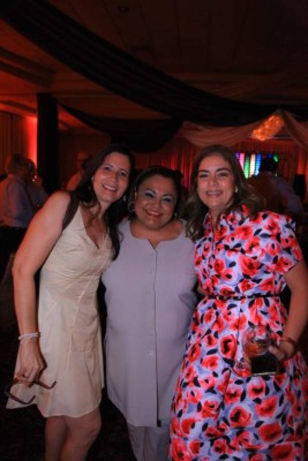 Ruth Enamorado, María Elena Fajardo y Ruth Marie Sabillón.