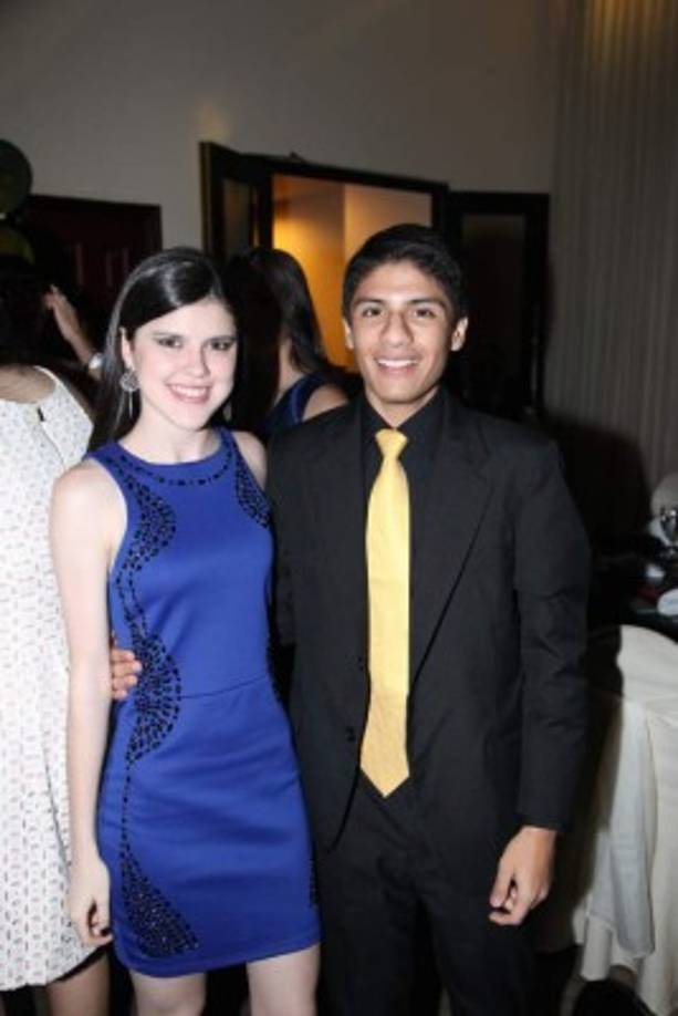 Sophia Ayestas y Alessandro Vásquez.