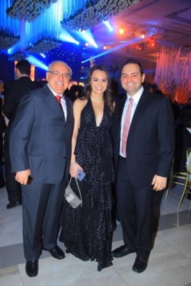 Raymond, Gabriela y Ghassan Maalouf.