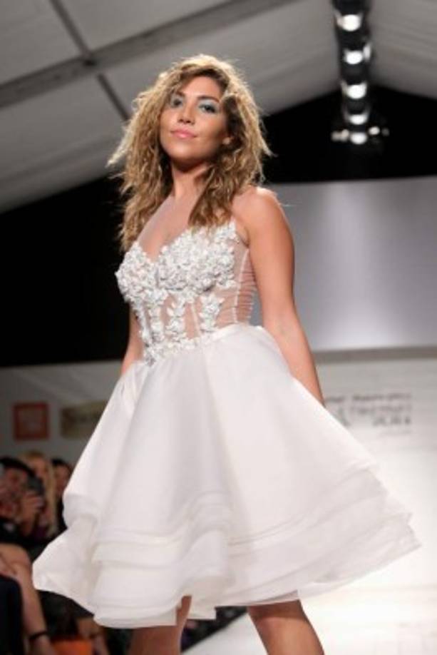 Pero su infancia transcurrió en bajo perfil, hasta en su adolescencia cuando recibió dos intentos de secuestro, específicamente en el 2005. <br/><br/>Por su seguridad Alejandra dicidió sacarla del país y mandarla a vivir a Estados Unidos, donde vive hasta la fecha.