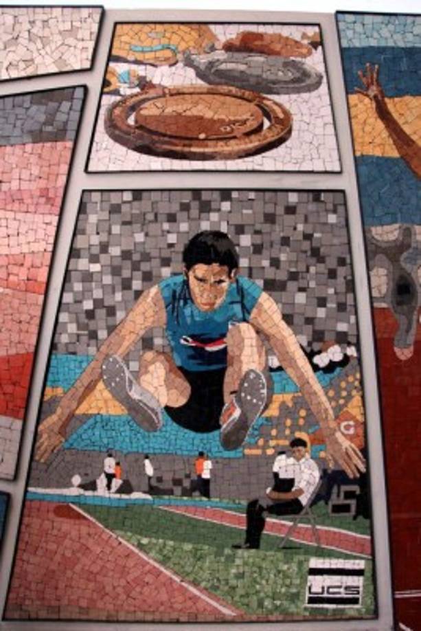 El mural muestra retrata a varios atletas nacionales que han entrenado en la Unah.