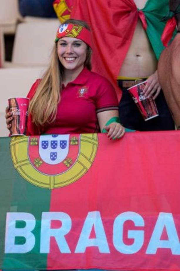 Bellas chicas portuguesas se hicieron presente al estadio y lamentablemente para sus intereses le dicen adiós a la Eurocopa.