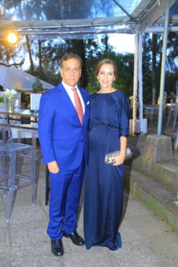 Thierry y Mary de Pierrefeu.