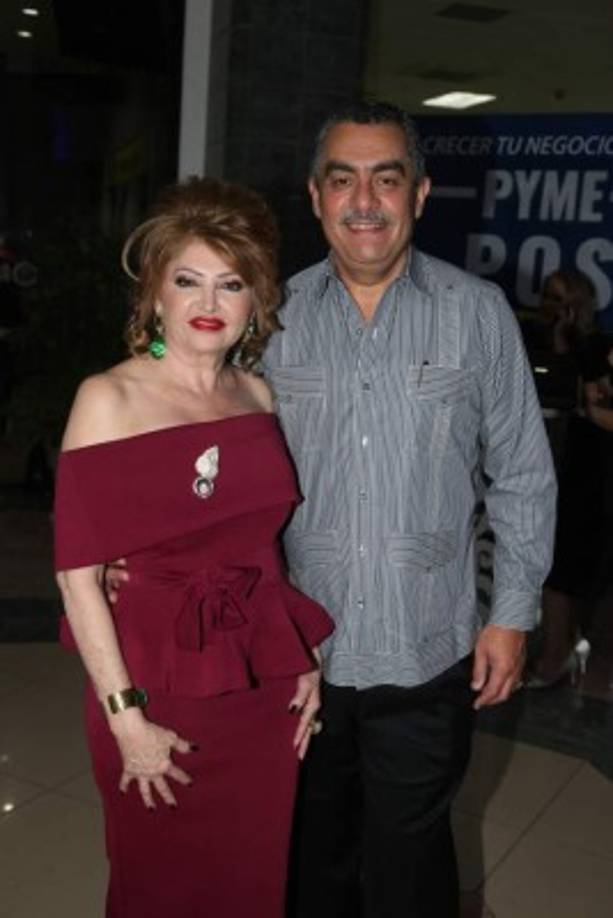 Maritza y Víctor Lara.