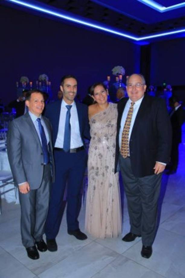 Juan Carlos Rodríguez, Gastón Baslet, Elisa y Sergio Hueck.