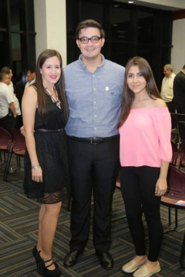 Marssela Hernández, Michael Reyes y Nubia Guerra.