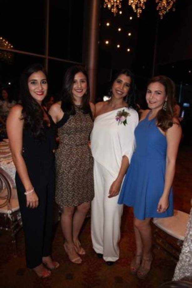 Ángela Andonie, Denisse Chinchilla, Andrea Handal y Stephanie Berkling.