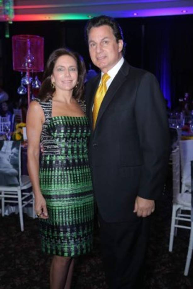 Sandra y Mario Canahuati