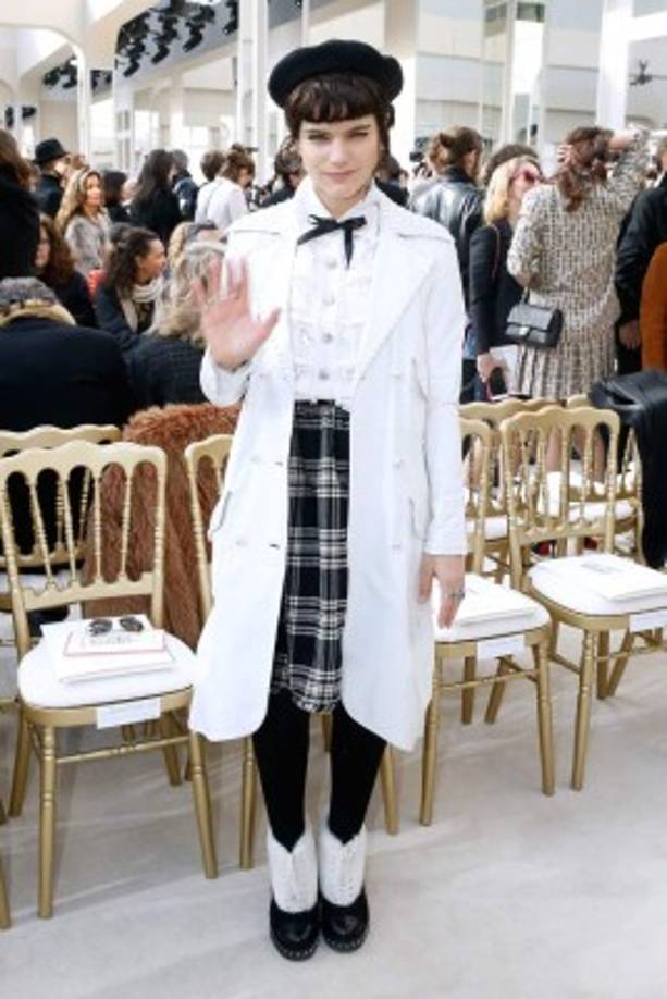 La cantante es musa de Channel.