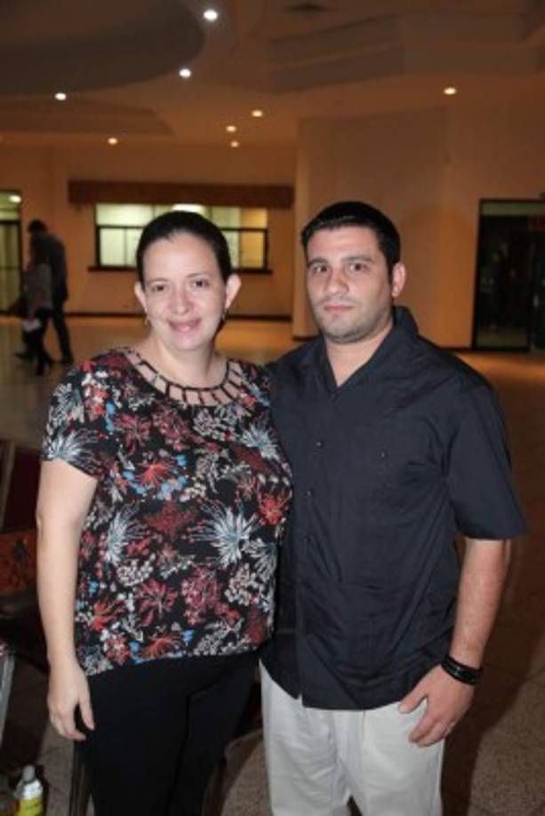 Reneé y Gustavo Canahuati.