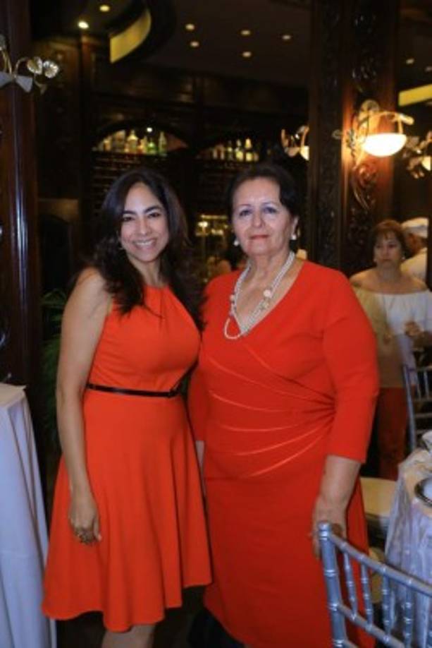 Victoria Rodríguez y Lilian Martínez.
