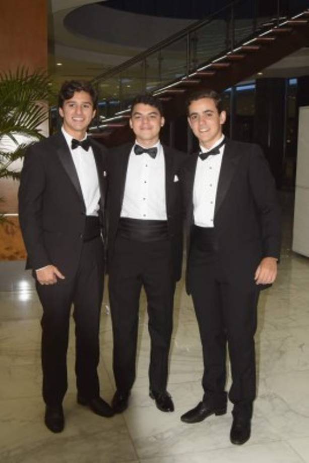Jesús Dabdoub, José Diego Villeda y Juan Carlos Fernández.