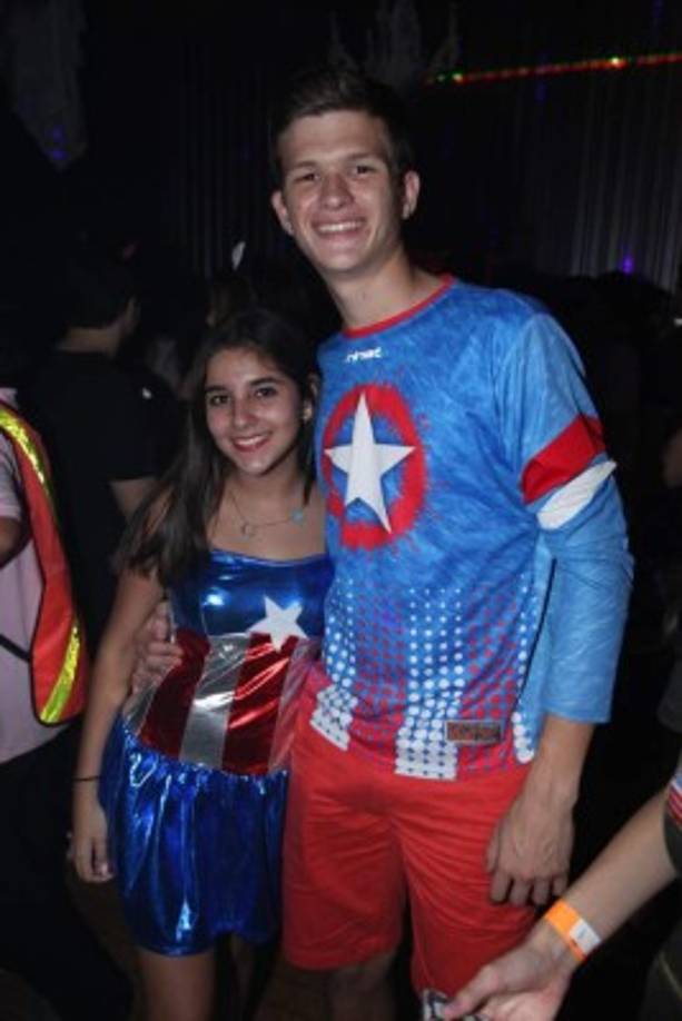 Alejandra Camacho y Ethan Carter.