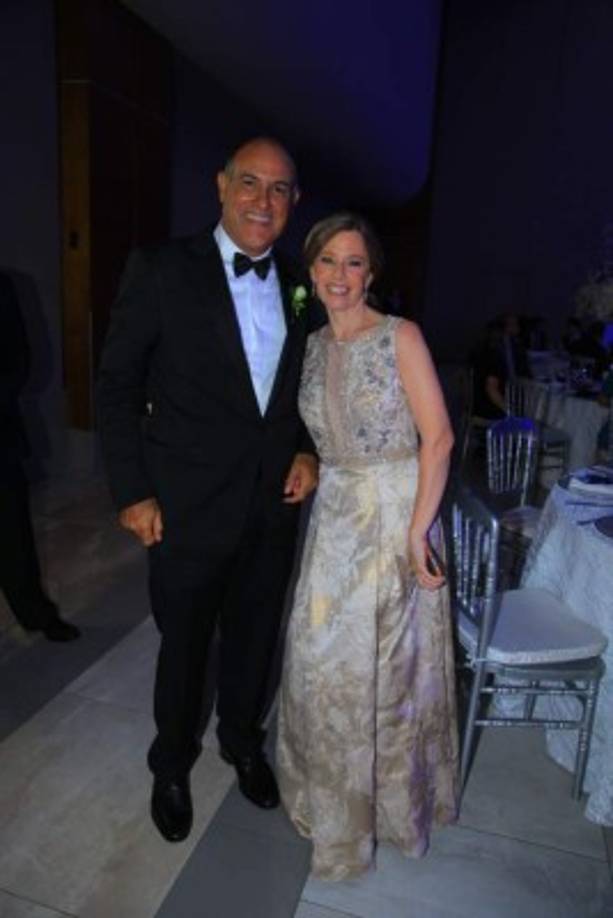 Roberto y Lynda Suazo.