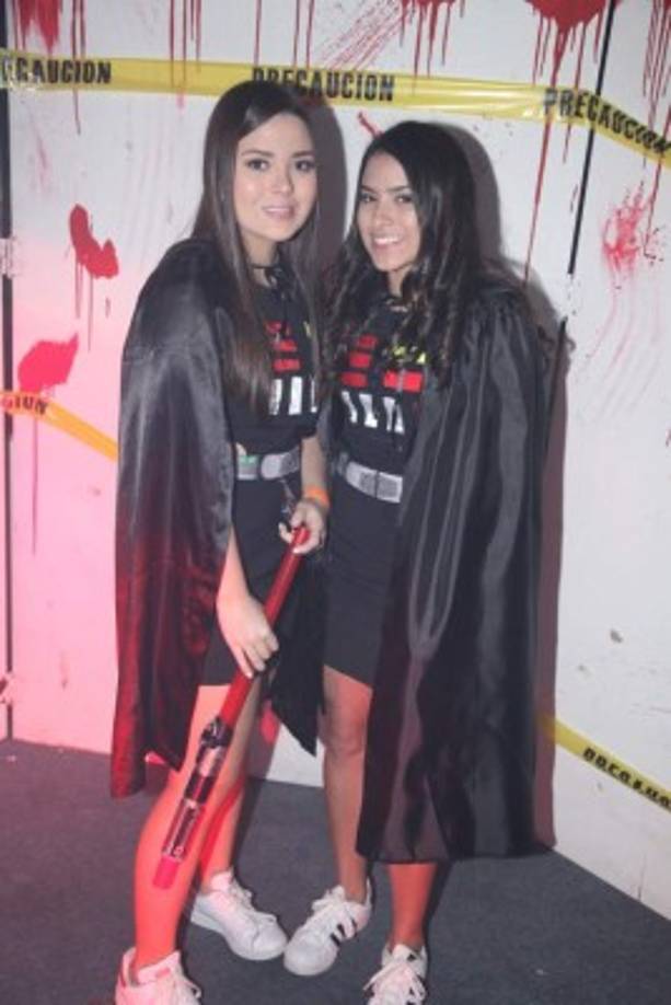 Victoria Otero y Marielle Villela.