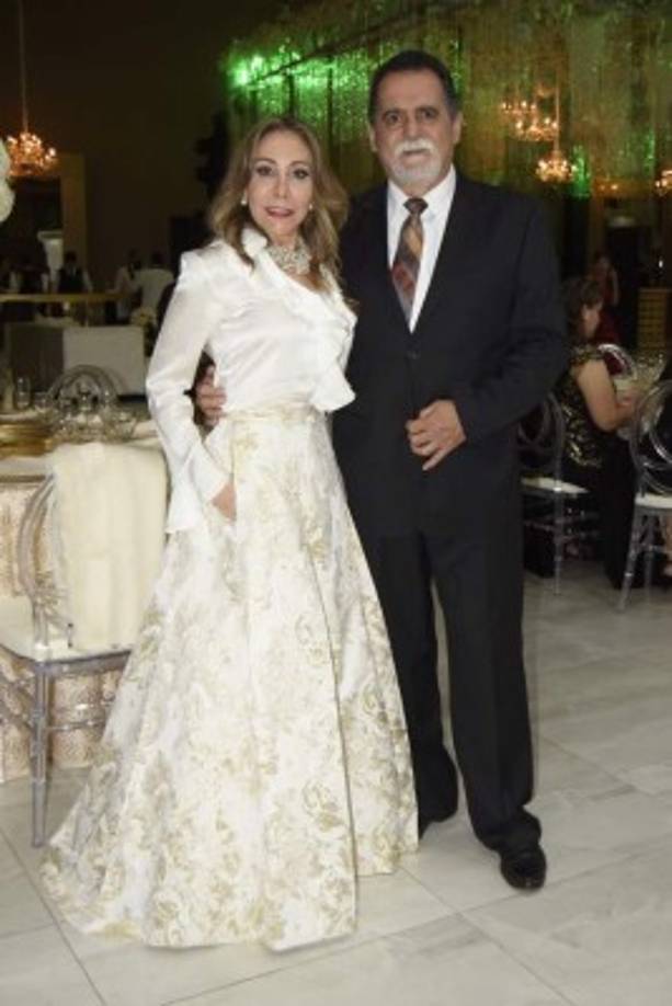 Ivonne y Rolando Mourra.