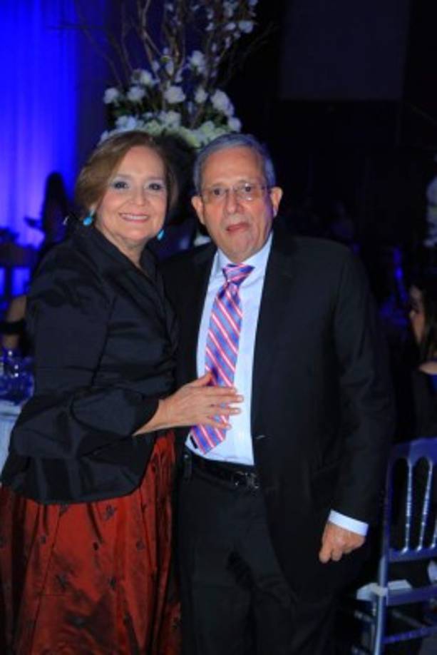 Lourdes y Antonio Guillén.