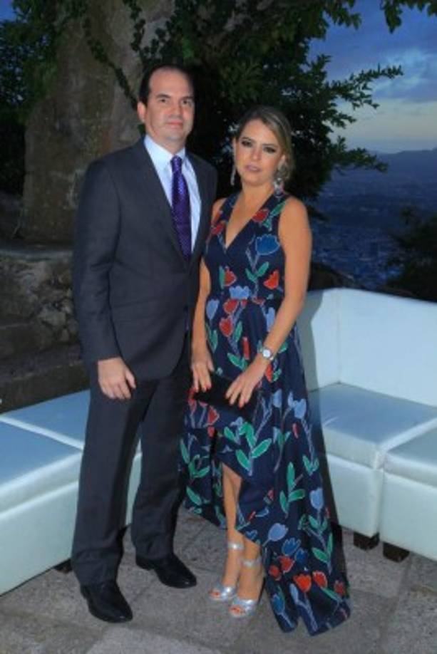 Leonel y Rebecca Lacayo.