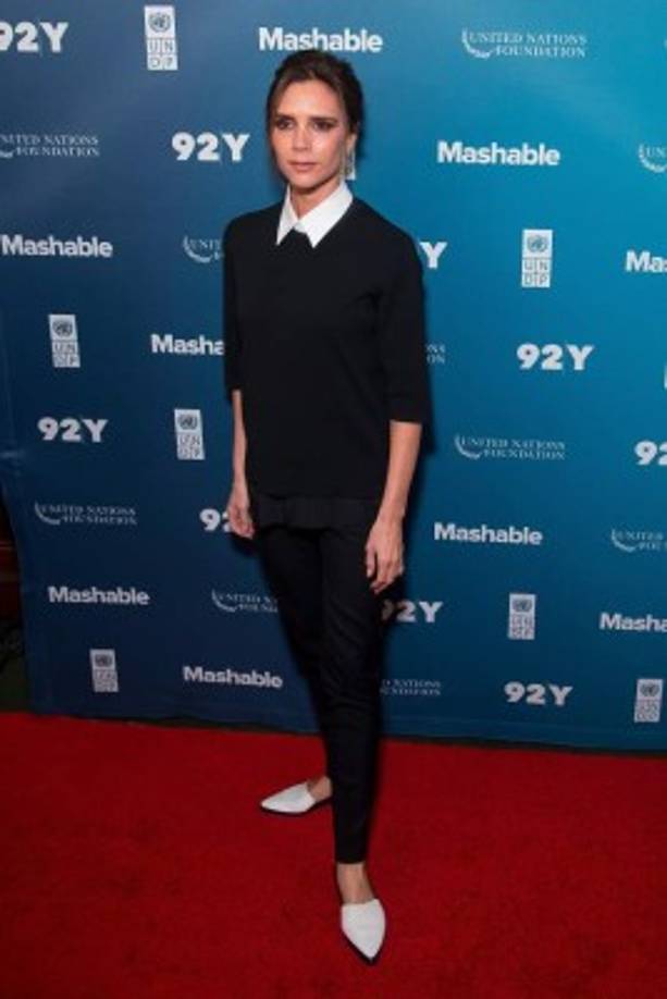 Sí, y no es una simple casualidad o un giro inesperado de estilo. Tal y como la propia Victoria ha revelado en una entrevista, la época de los stilettos imposibles a cualquier hora del día o de la noche ha terminado.