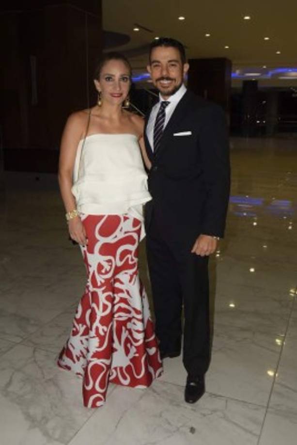 Nicolle y Ryan Benhard.