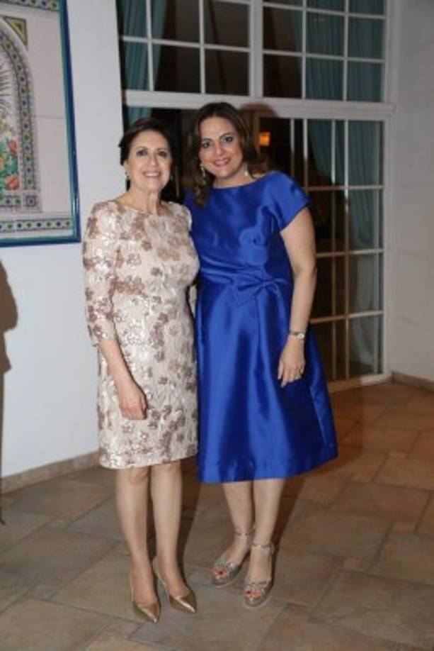 Marina Misas y Carol Zummar.