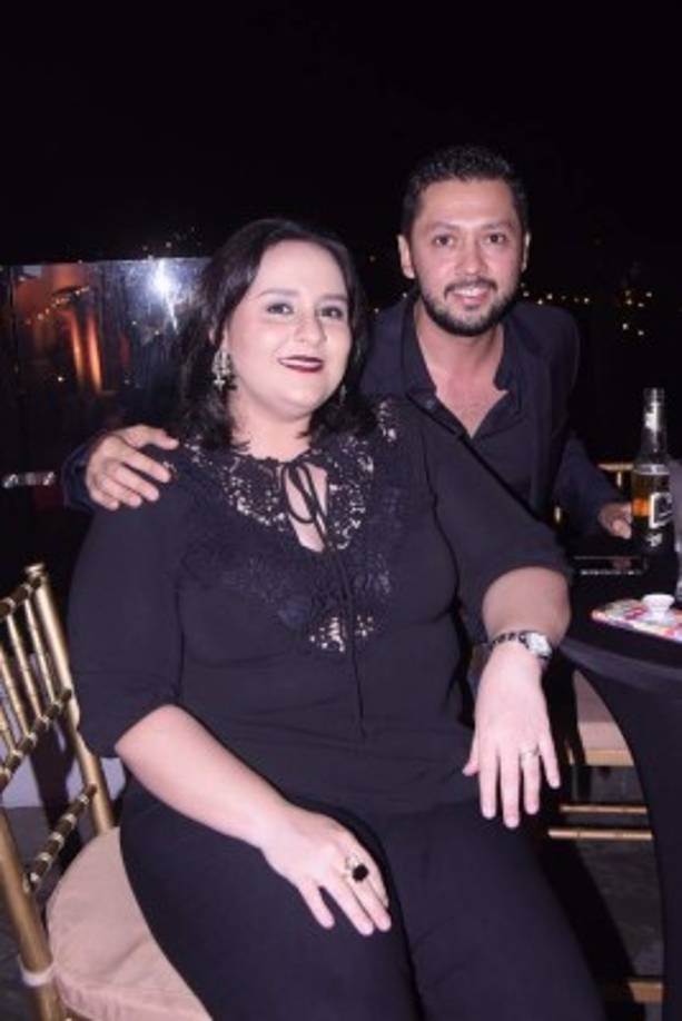 Daniella Beall y Walter López.