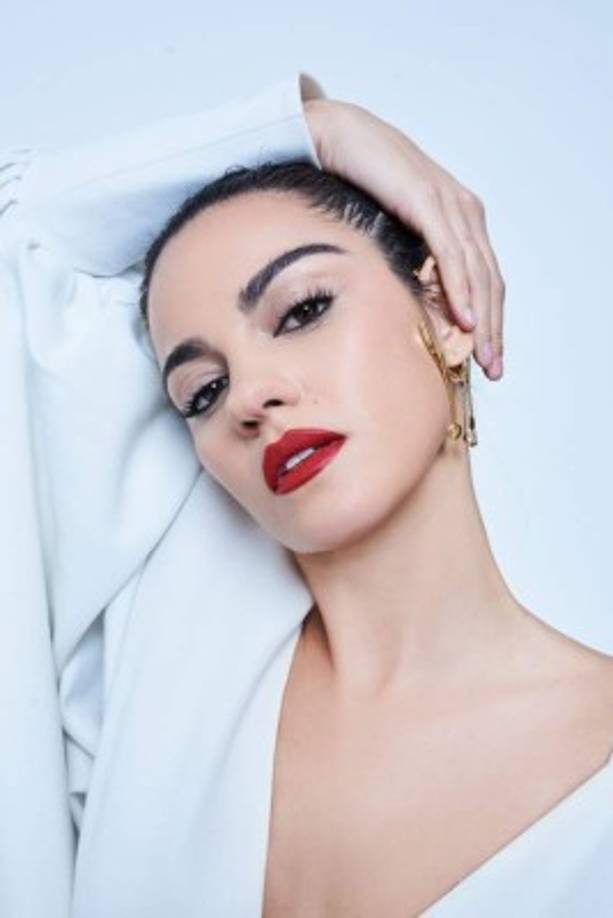 De acuerdo con la fuente, Maite y Claudia eran buenas conocidas, y fue Perroni quien empezó a seducir a Tovar. “No puedo decir que Claudia y Maite eran grandes amigas, pero tenían buena relación, se conocían por amigos en común, y Clau le llegó a presentar a Andrés en uno de tantos eventos sociales, y al parecer él cayó rendido a los encantos y coqueteos de Maite, porque así fue; fue Maite la que empezó a seducirlo, a metérsele poco a poco, y te lo digo porque todo el medio artístico sabe y conoce el modus operandi de Maite”. <br/>