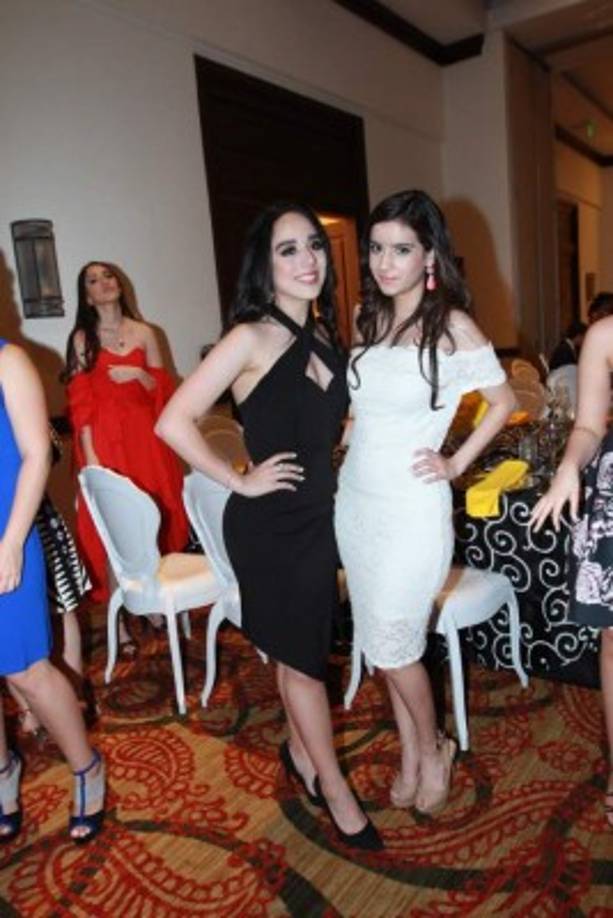 Claudia García y Claudia Huezo.