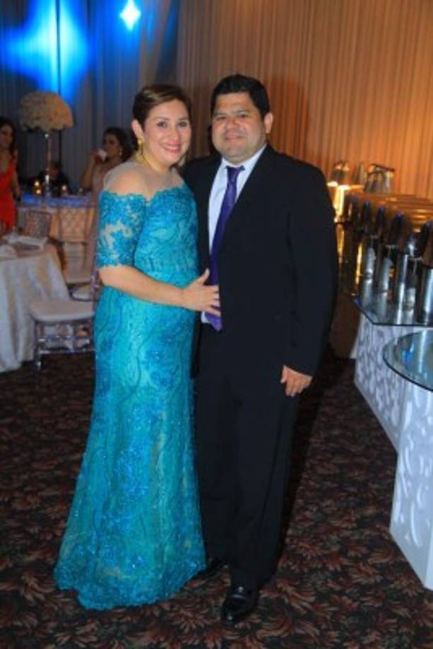Jennie y Hernán Carrión.