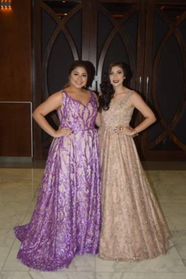 Celeste Menjívar y Ashley Palencia.