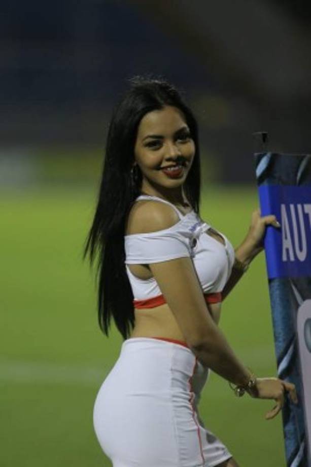 Esta lindura pisó la grama del estadio Nacional.