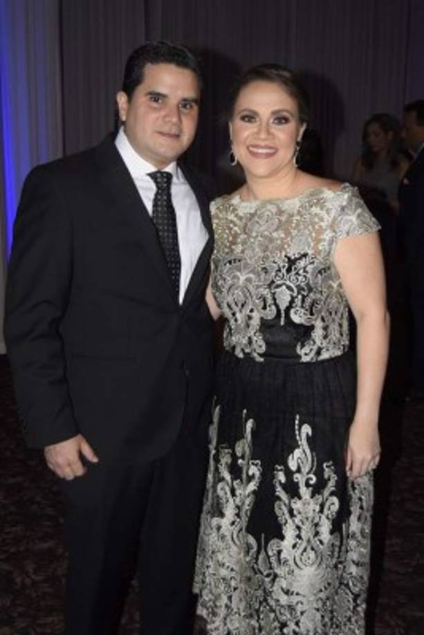 Ricardo y Ninous Bahr.