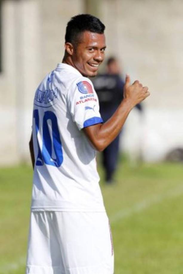 Bayron Méndez: El talentoso mediocampista hondureño podría salir del Olimpia en la búsqueda de más minutos con otro club.