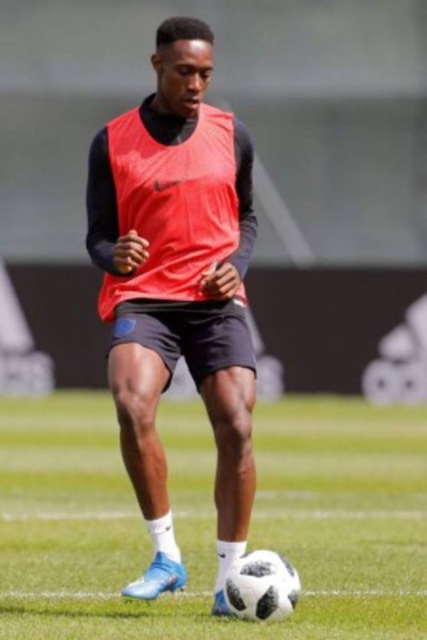 Danny Welbeck: El delantero inglés de 28 años de edad fue dado de baja en el Arsenal. Está sin equipo y puede llegar gratis a cualquier club.