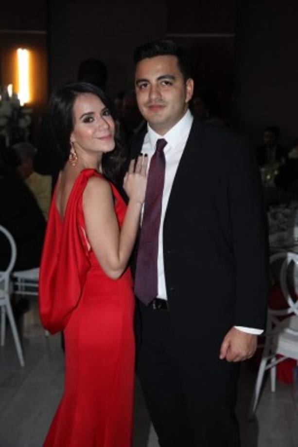 Mónica Santos y Erick Ramírez.